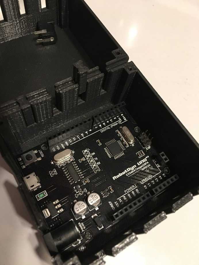 dovetail joints with two Modular 3D printed cases